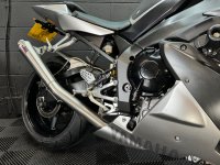 YAMAHA R1