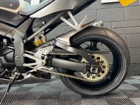 YAMAHA R1