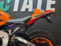 HONDA CBR1000RR Fireblade