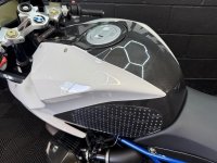 BMW HP2