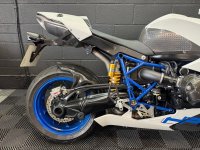 BMW HP2