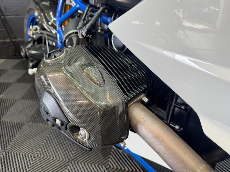 BMW HP2