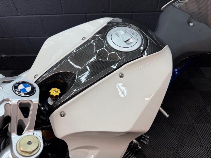 BMW HP2
