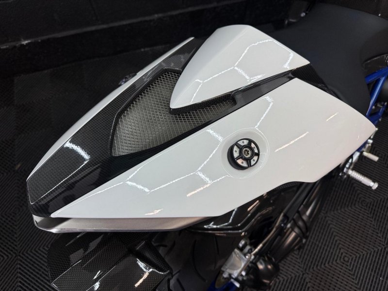 BMW HP2