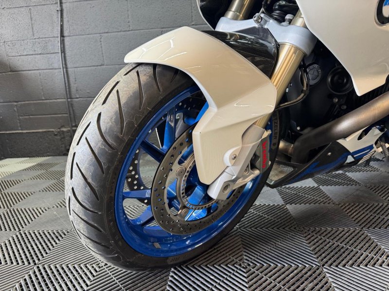 BMW HP2