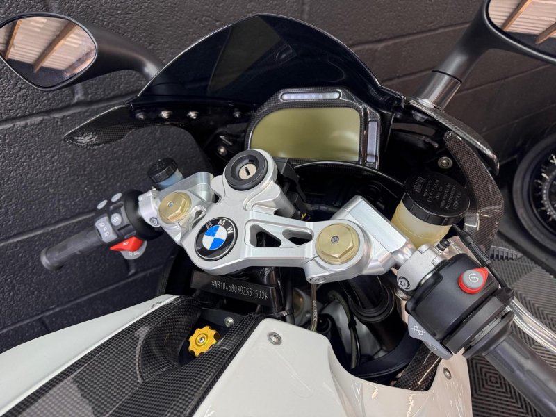BMW HP2