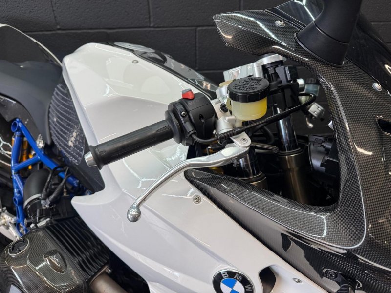 BMW HP2