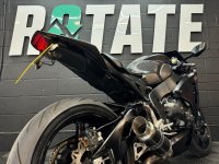 HONDA CBR1000RR Fireblade