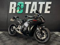 HONDA CBR1000RR Fireblade