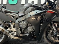 HONDA CBR1000RR Fireblade