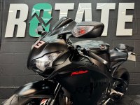 HONDA CBR1000RR Fireblade