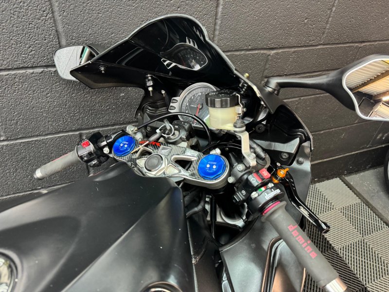 HONDA CBR1000RR Fireblade