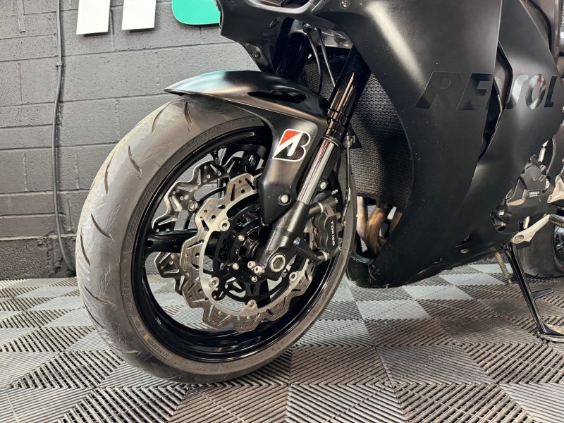 HONDA CBR1000RR Fireblade