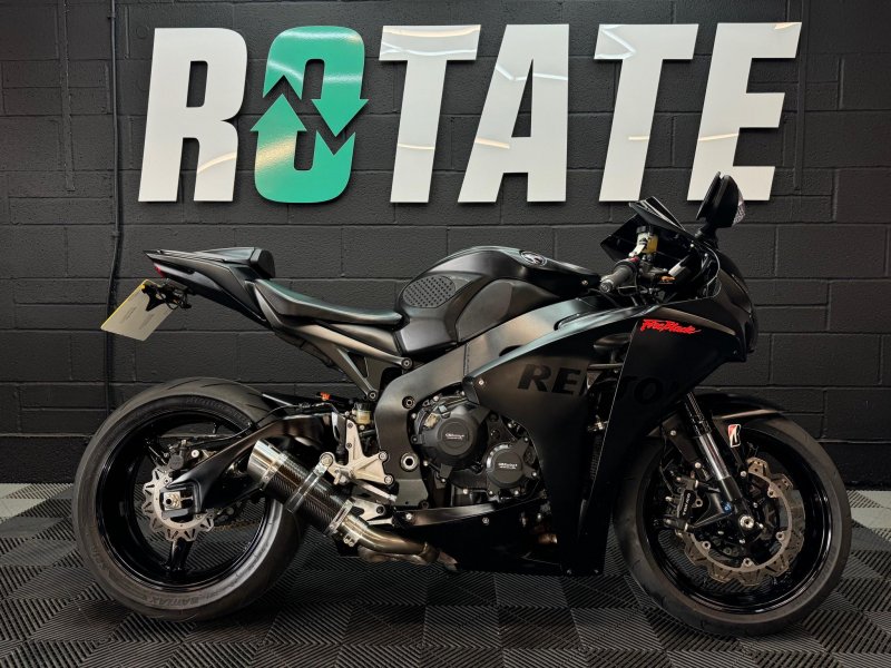 HONDA CBR1000RR Fireblade