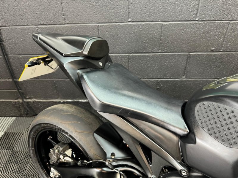 HONDA CBR1000RR Fireblade
