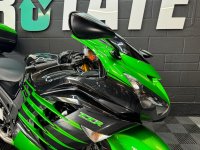 KAWASAKI ZZR1400
