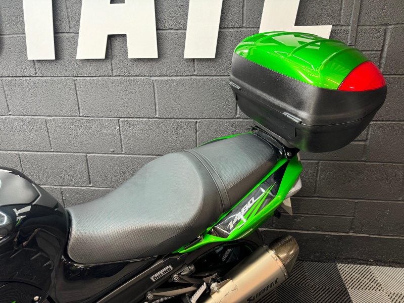 KAWASAKI ZZR1400