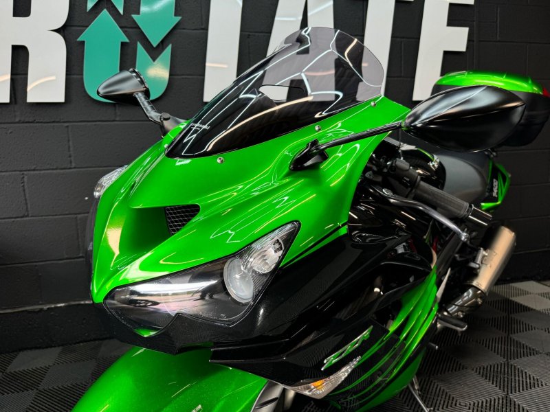 KAWASAKI ZZR1400