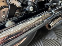 HARLEY-DAVIDSON Dyna