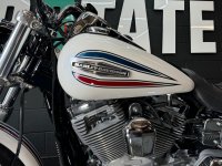 HARLEY-DAVIDSON Dyna
