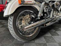 HARLEY-DAVIDSON Dyna