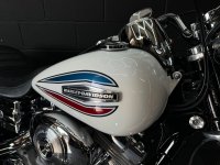 HARLEY-DAVIDSON Dyna