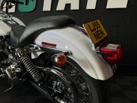 HARLEY-DAVIDSON Dyna