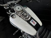 HARLEY-DAVIDSON Dyna
