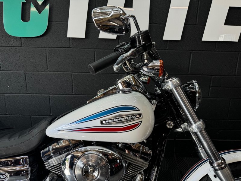 HARLEY-DAVIDSON Dyna