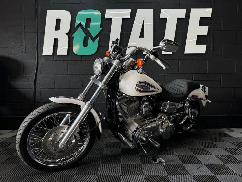 HARLEY-DAVIDSON Dyna