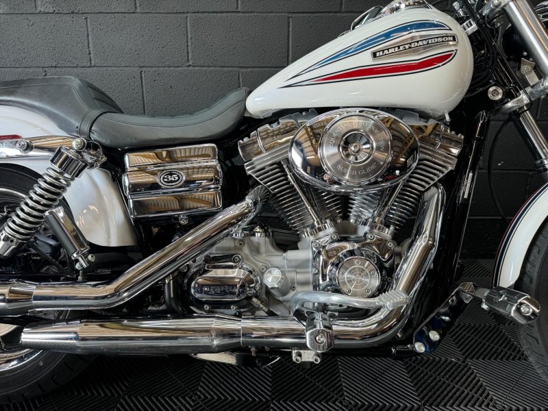 HARLEY-DAVIDSON Dyna