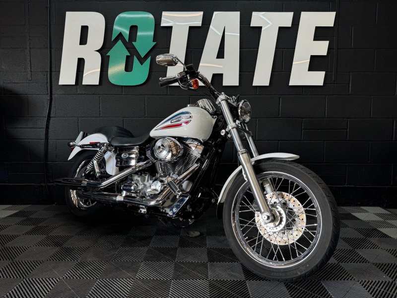 HARLEY-DAVIDSON Dyna