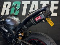 YAMAHA R1