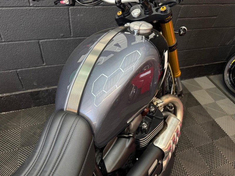 TRIUMPH SCRAMBLER 1200