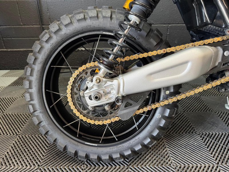 TRIUMPH SCRAMBLER 1200