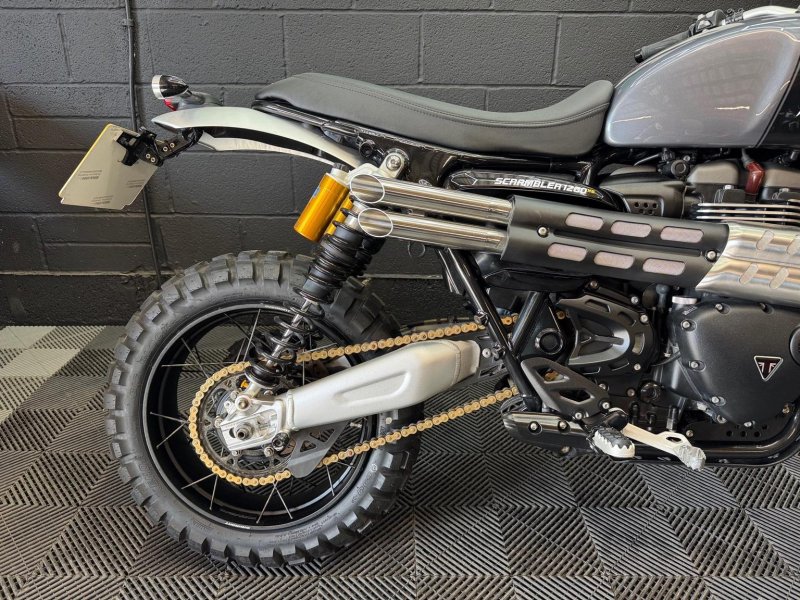 TRIUMPH SCRAMBLER 1200
