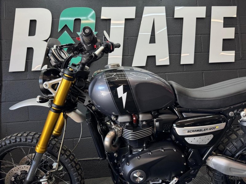 TRIUMPH SCRAMBLER 1200