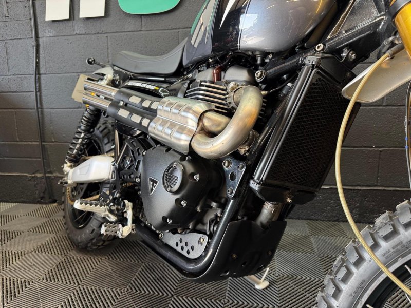 TRIUMPH SCRAMBLER 1200
