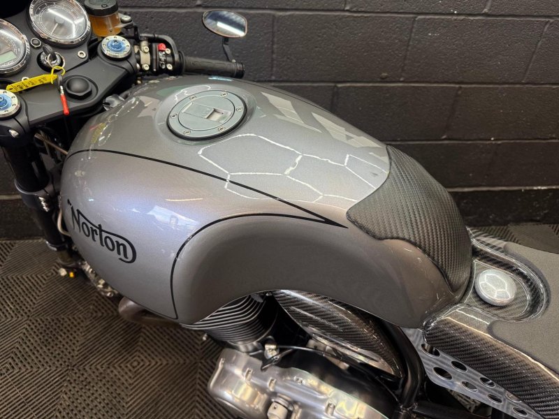 NORTON DOMINATOR