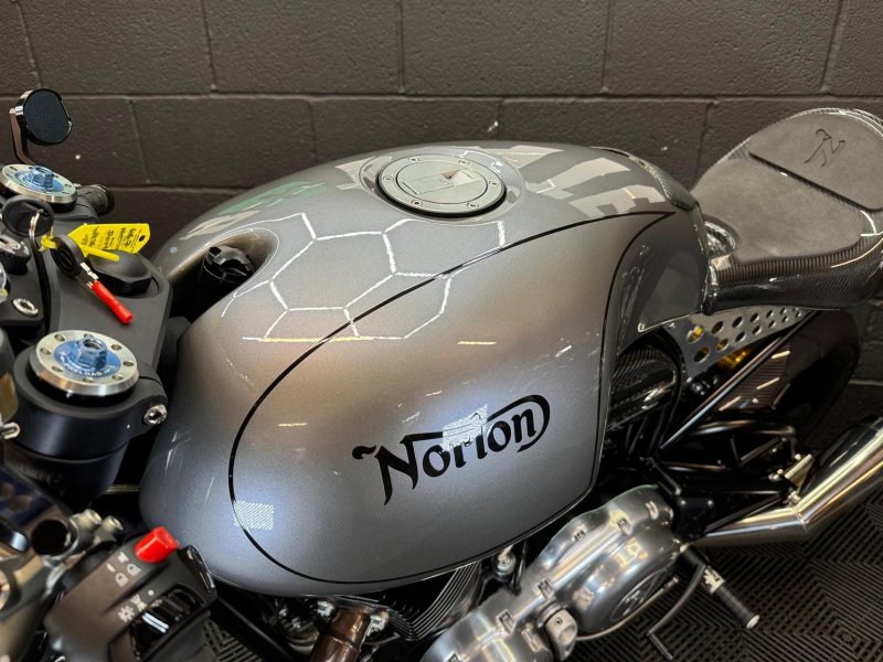 NORTON DOMINATOR
