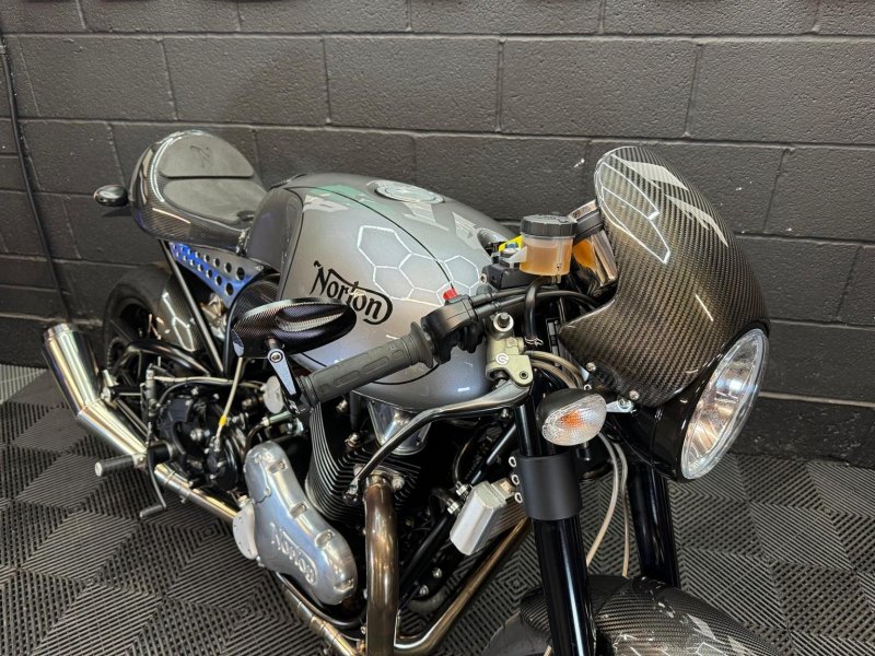 NORTON DOMINATOR