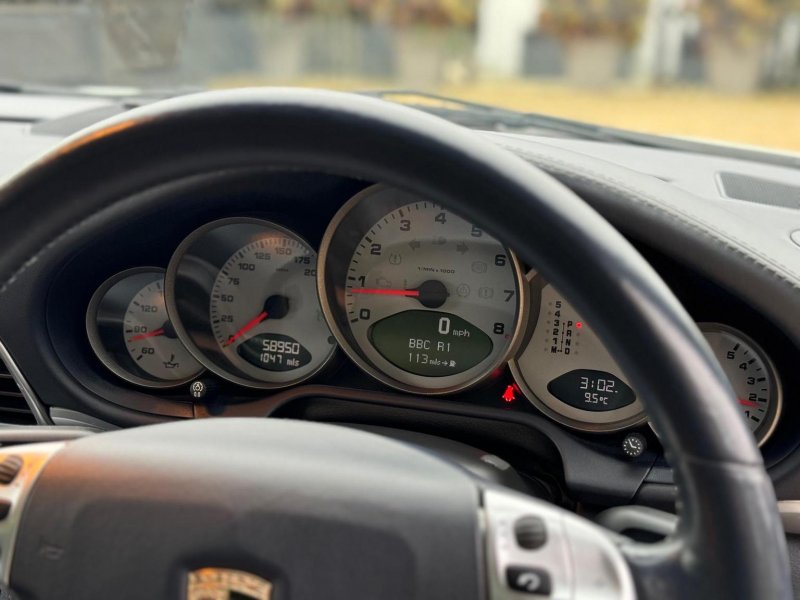 PORSCHE 911