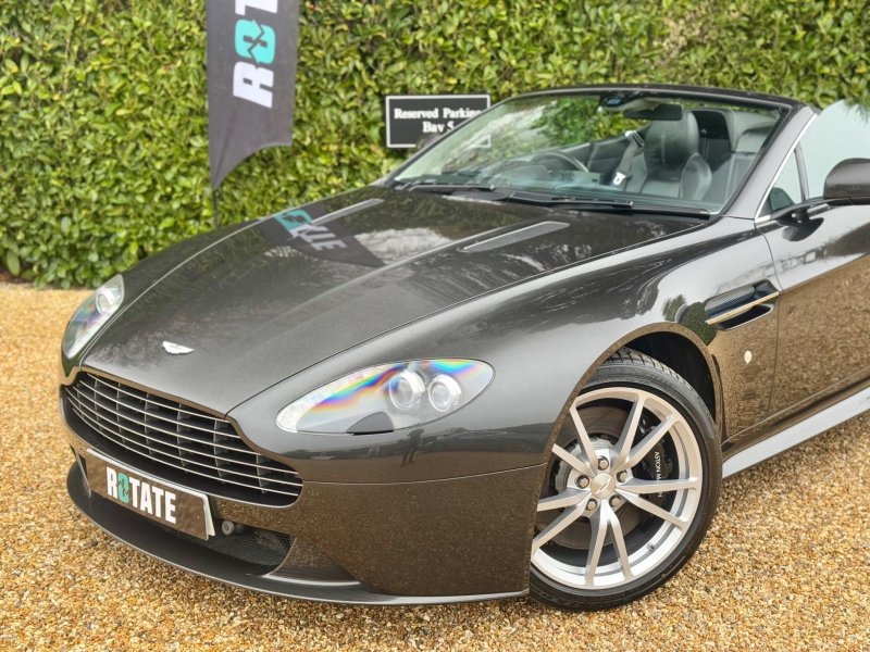 ASTON MARTIN VANTAGE