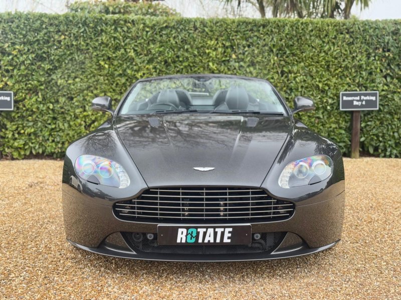 ASTON MARTIN VANTAGE