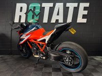 KTM 1290 SUPER DUKE R