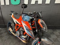 KTM 1290 SUPER DUKE R