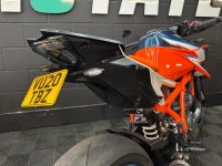 KTM 1290 SUPER DUKE R