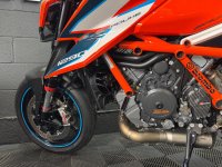 KTM 1290 SUPER DUKE R