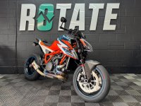 KTM 1290 SUPER DUKE R