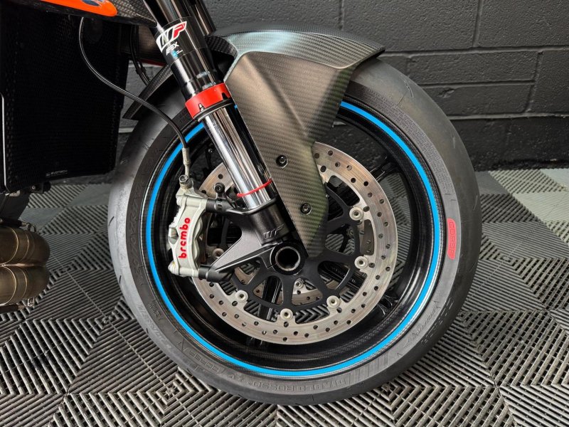 KTM 1290 SUPER DUKE R